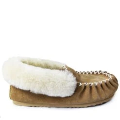 Chic Clothing Store 43 Ultimate Sheepskin Traditional Moccasin