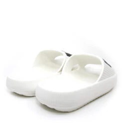 UGG Premium Slides -Chic Clothing Store w4 fd2af402 fc34 4687 9f6d 591613f82ce4